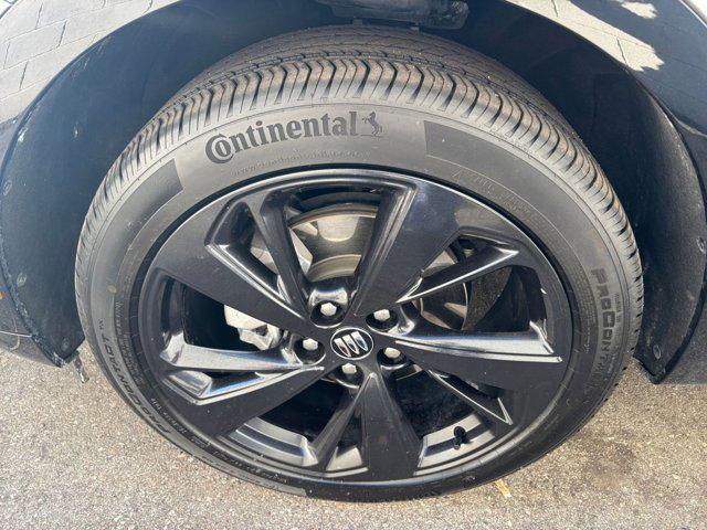 Photo of 2024 Moonstone Gray Metallic Buick Envision