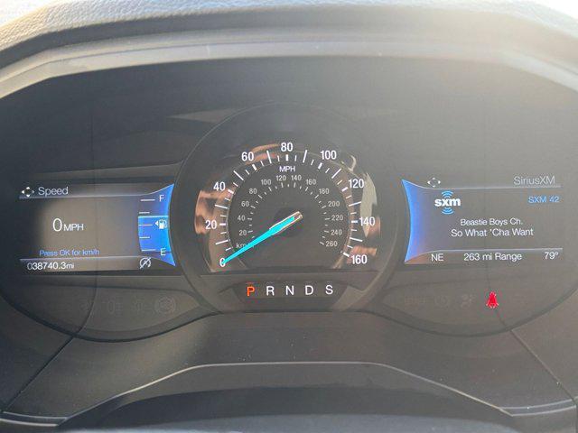 Photo of 2024 Oxford White Ford Edge