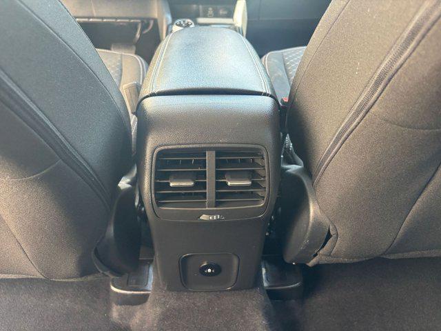 Photo of 2024 Carbonized Gray Metallic Ford Escape