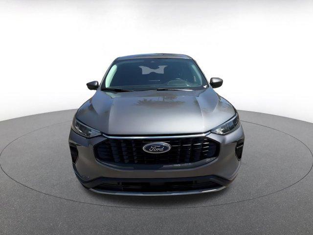 Photo of 2024 Carbonized Gray Metallic Ford Escape