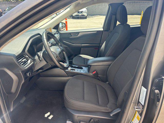 Photo of 2024 Carbonized Gray Metallic Ford Escape