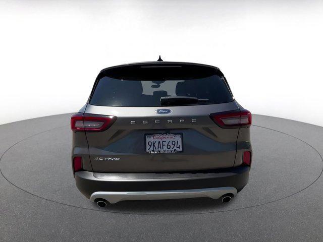 Photo of 2024 Carbonized Gray Metallic Ford Escape