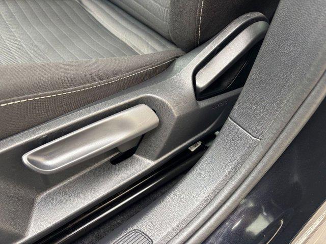 Photo of 2025 Deep Black Pearl Volkswagen Jetta