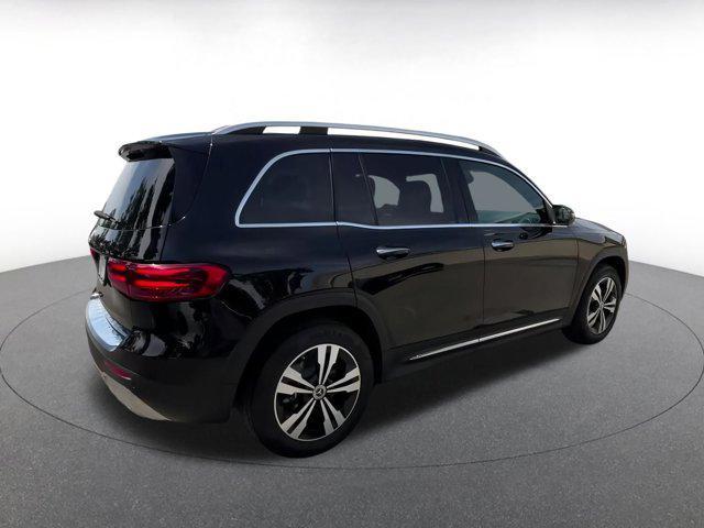 Photo of 2024 Night Black Mercedes-Benz GLB 250