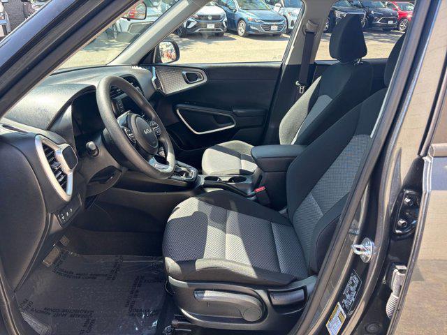 Photo of 2024 Gravity Gray Kia Soul