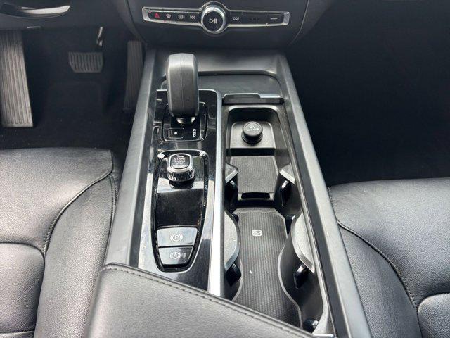Photo of 2024 Gray Volvo S60