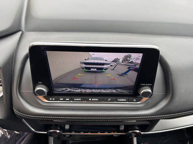 Photo of 2024 Deep Ocean Blue Pearl Nissan Rogue