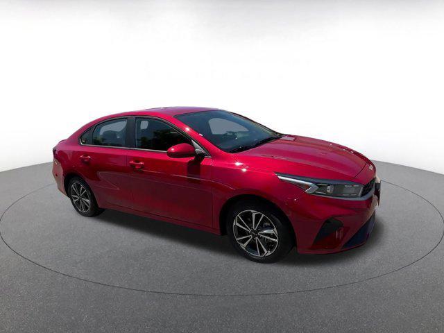 Photo of 2024 Currant Red Kia Forte