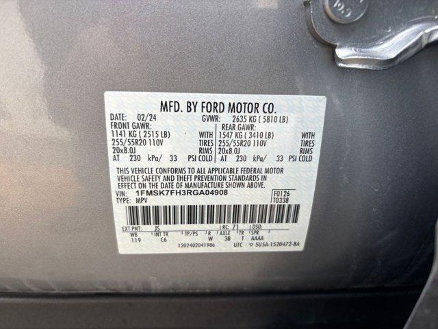 Photo of 2024 Iconic Silver Metallic Ford Explorer