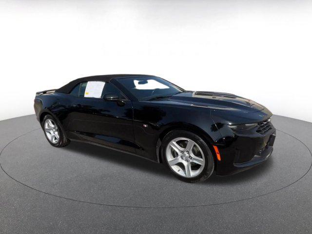 Photo of 2023 Black Chevrolet Camaro