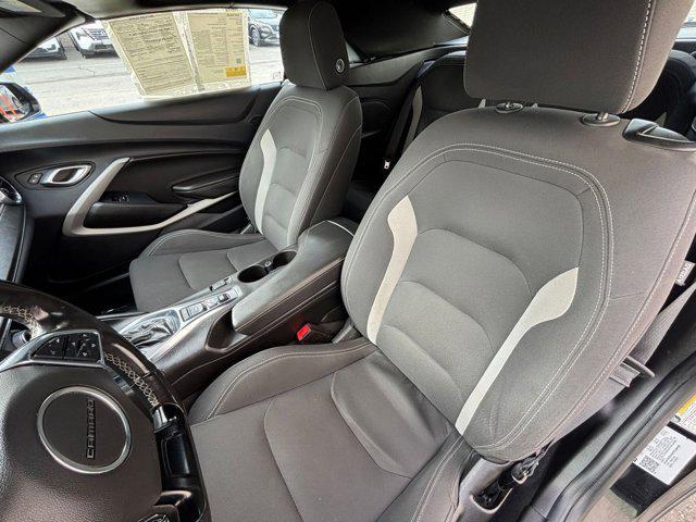 Photo of 2023 Black Chevrolet Camaro