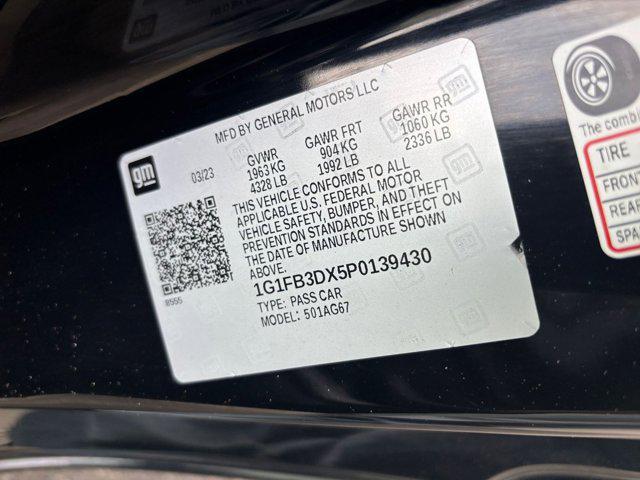 Photo of 2023 Black Chevrolet Camaro