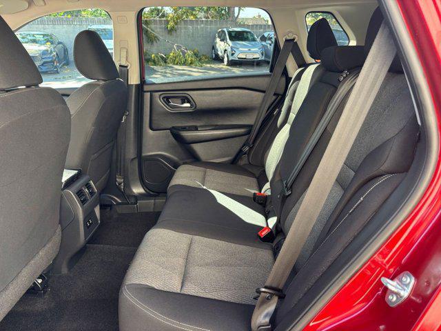 Photo of 2024 Scarlet Ember Tintcoat Nissan Rogue