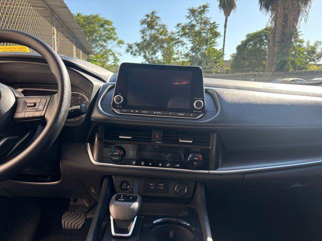 Photo of 2024 Scarlet Ember Tintcoat Nissan Rogue