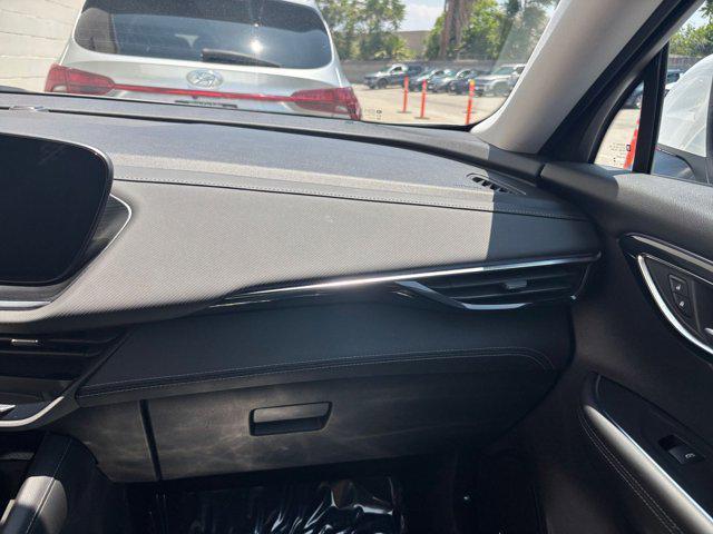 Photo of 2024 Summit White Buick Envision