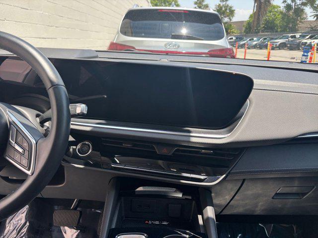 Photo of 2024 Summit White Buick Envision