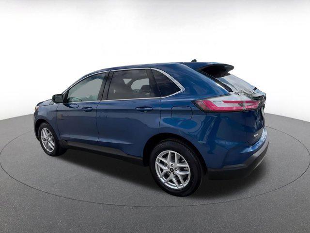 Photo of 2024 Atlas Blue Metallic Ford Edge
