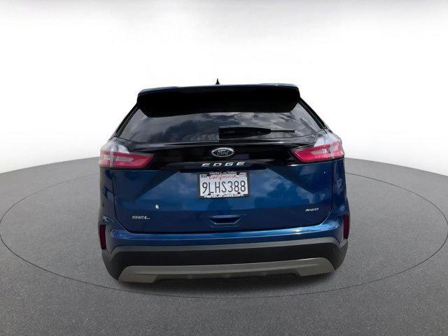 Photo of 2024 Atlas Blue Metallic Ford Edge