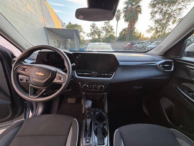 Photo of 2024 Sterling Gray Metallic Chevrolet Trailblazer