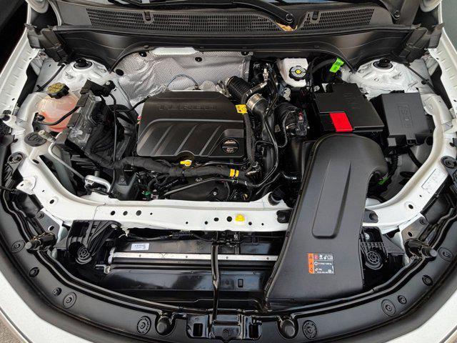 Photo of 2025 Summit White Buick Envista