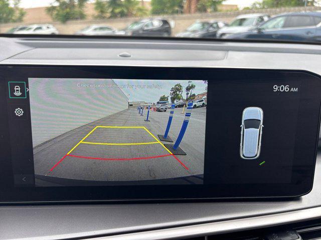 Photo of 2024 Gravity Grey Kia Sorento