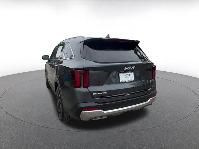 Photo of 2024 Gravity Grey Kia Sorento