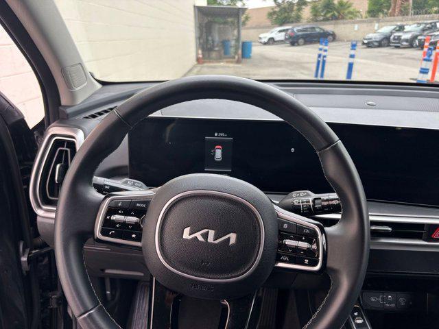 Photo of 2024 Ebony Black Kia Sorento