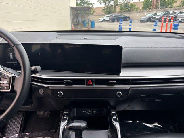 Photo of 2024 Ebony Black Kia Sorento
