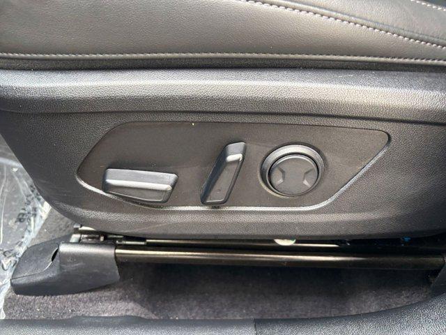Photo of 2024 Ebony Black Kia Sorento