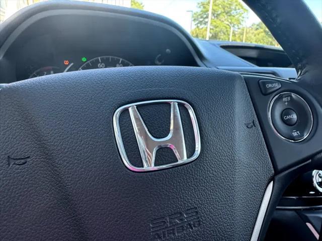 Photo of 2015 Burgundy red Honda CR-V