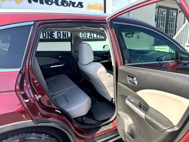 Photo of 2015 Burgundy red Honda CR-V