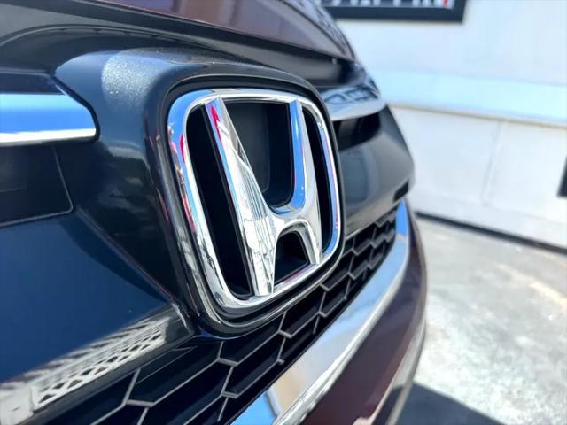 Photo of 2015 Burgundy red Honda CR-V