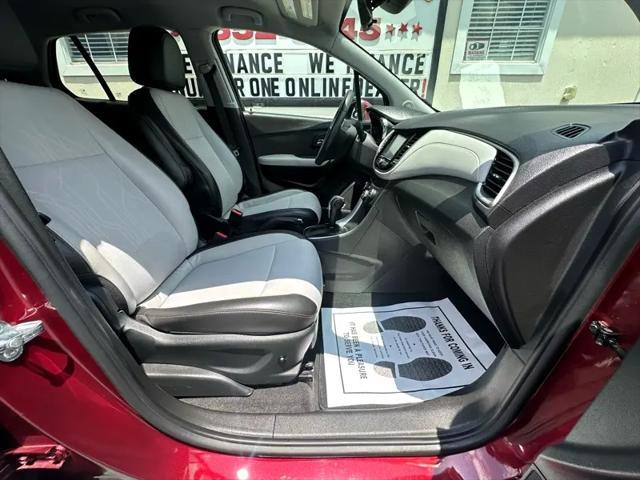Photo of 2017 Maroon Chevrolet Trax