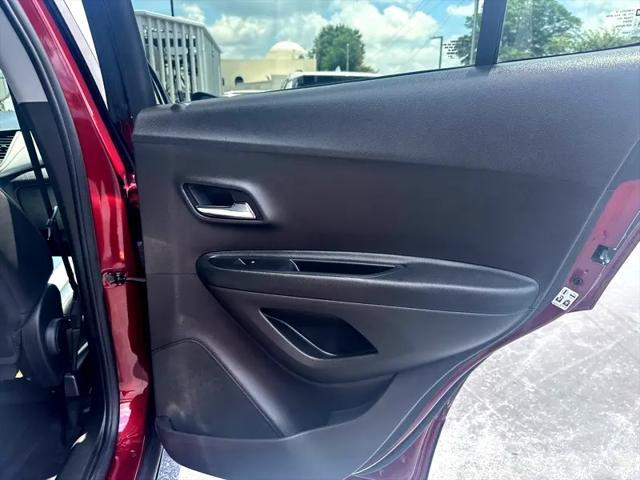 Photo of 2017 Maroon Chevrolet Trax