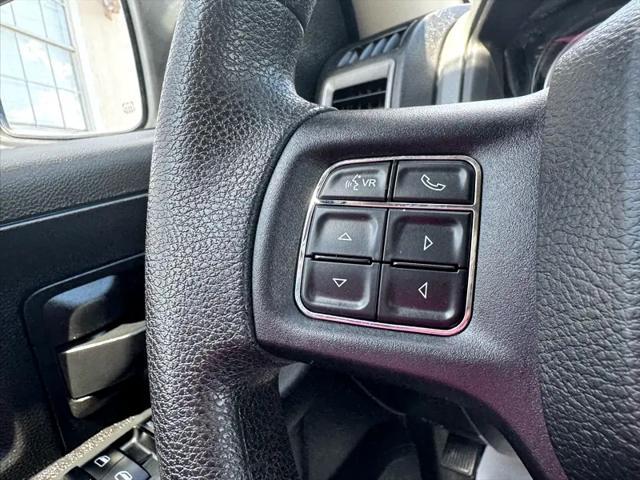 Photo of 2019 Bright White Clearcoat RAM 1500