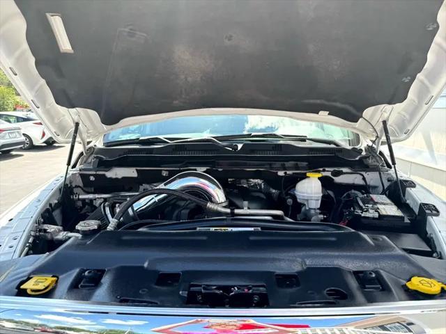 Photo of 2019 Bright White Clearcoat RAM 1500