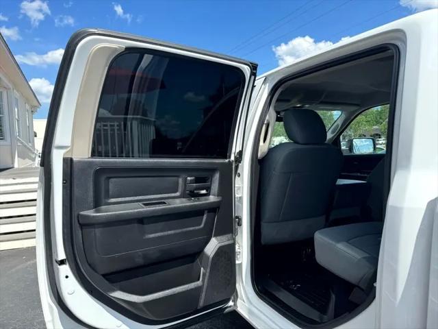 Photo of 2019 Bright White Clearcoat RAM 1500