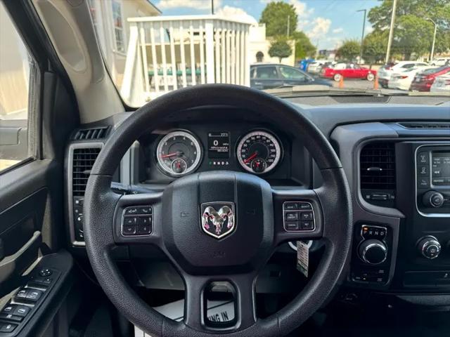 Photo of 2019 Bright White Clearcoat RAM 1500