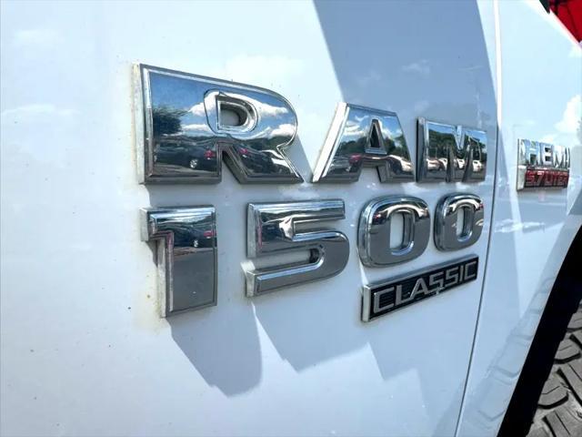 Photo of 2019 Bright White Clearcoat RAM 1500