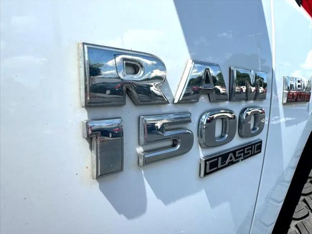 Photo of 2019 Bright White Clearcoat RAM 1500