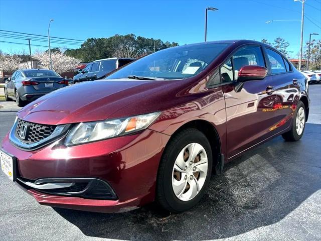 Photo of 2015 Burgundy Honda Civic