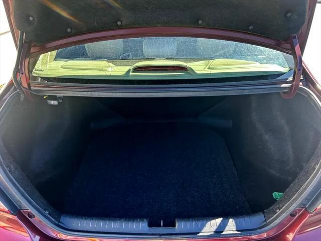 Photo of 2015 Burgundy Honda Civic