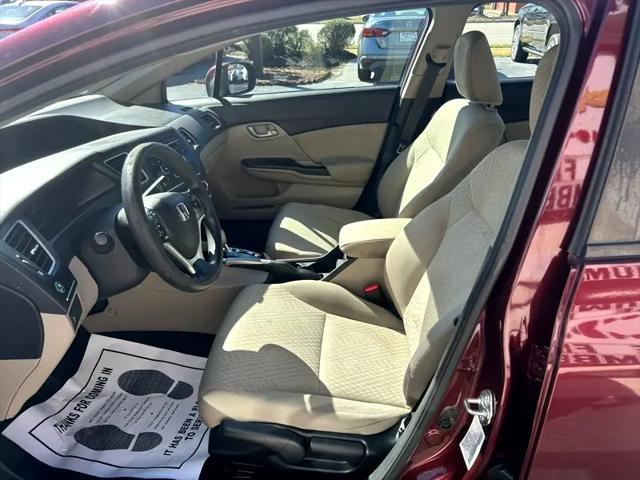 Photo of 2015 Burgundy Honda Civic