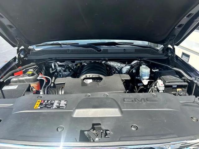 Photo of 2018 Dark Sapphire Blue Metallic GMC Yukon