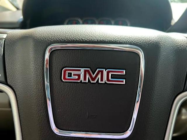 Photo of 2018 Dark Sapphire Blue Metallic GMC Yukon
