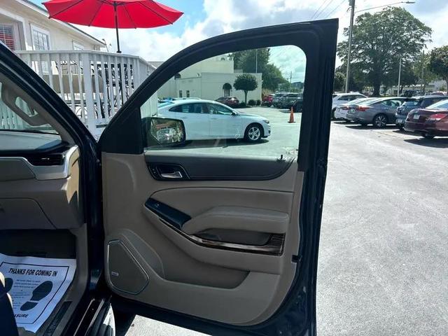 Photo of 2018 Dark Sapphire Blue Metallic GMC Yukon