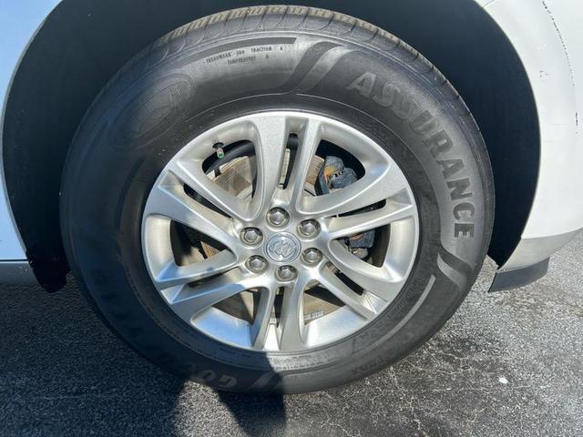 Photo of 2020 White Buick Enclave