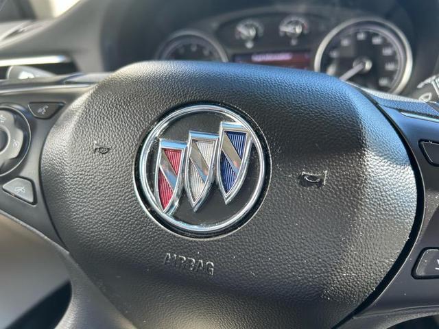 Photo of 2020 White Buick Enclave