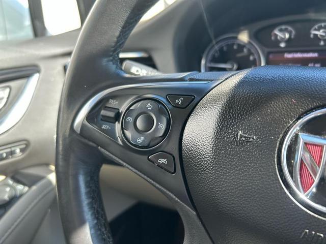 Photo of 2020 White Buick Enclave