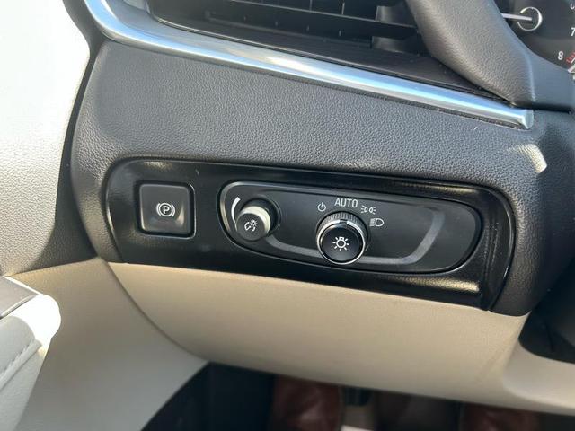 Photo of 2020 White Buick Enclave